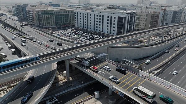 Latest Dubai bridge cuts travel time to Mall of the Emirates from 10 minutes to 1